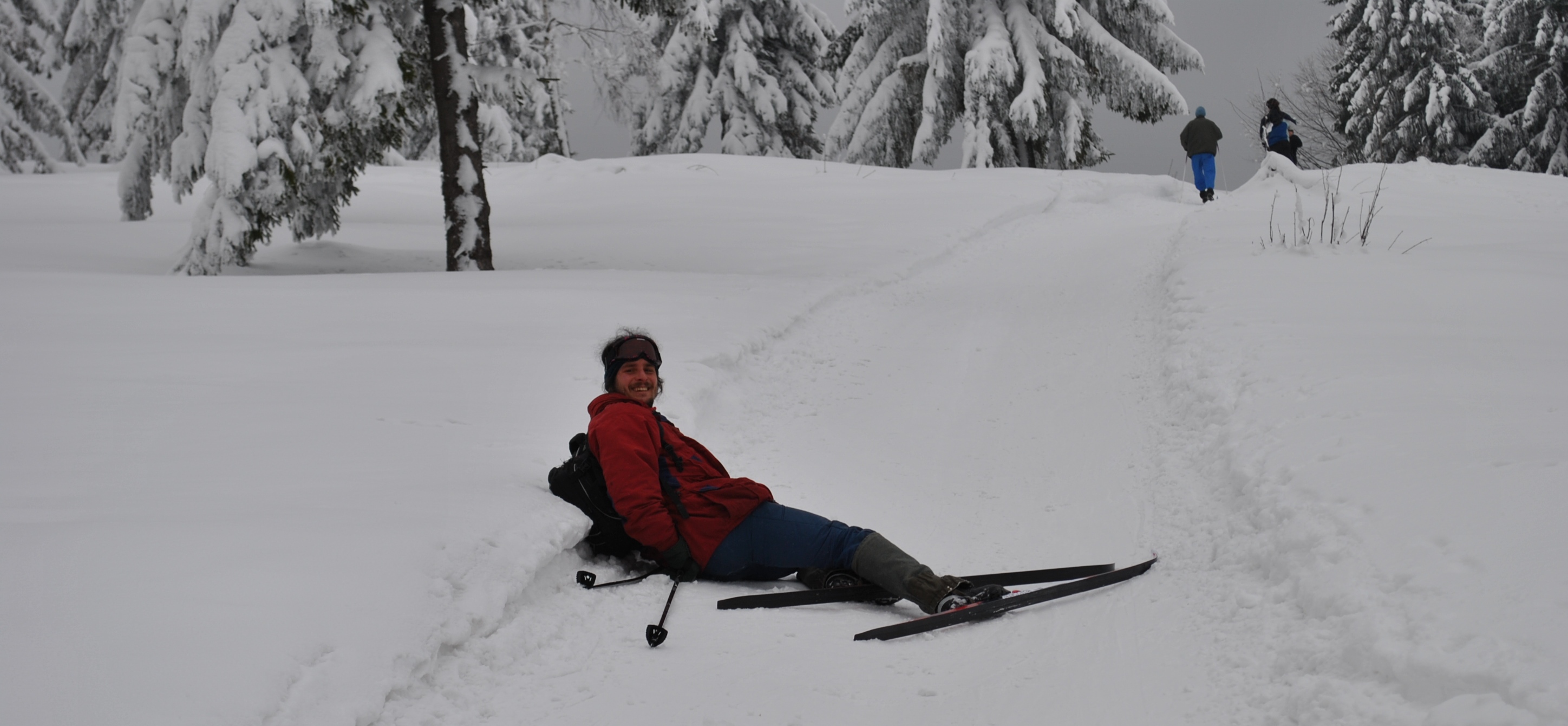 .... a padá na zem!