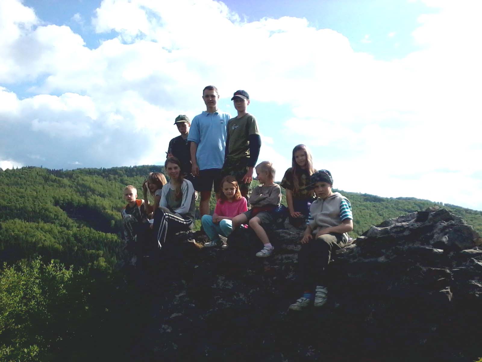 Na zbytcích hradu nad Hoštejnem.