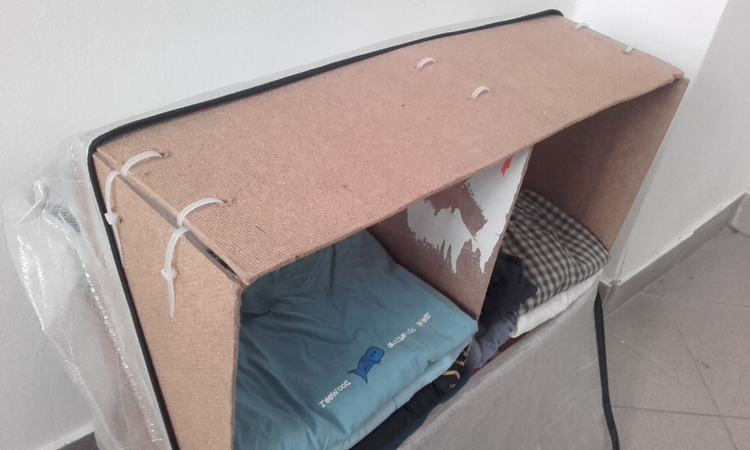 Obrázek ke článku Skříňka Menhartka vám v teepee pomůže vyhrát bodování úklidu