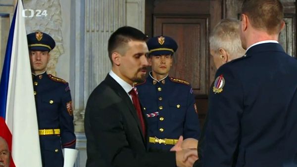 Medaili za zásluhy převzal předseda SPJF Vojtěch Hanuš