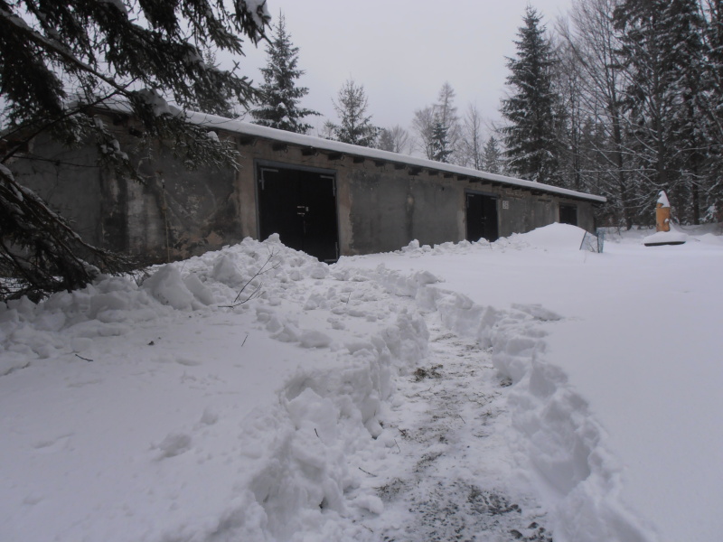 V dubnu byly letos na Muně závěje sněhu