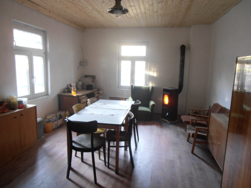 Malá klubovna už je i zabydlená.